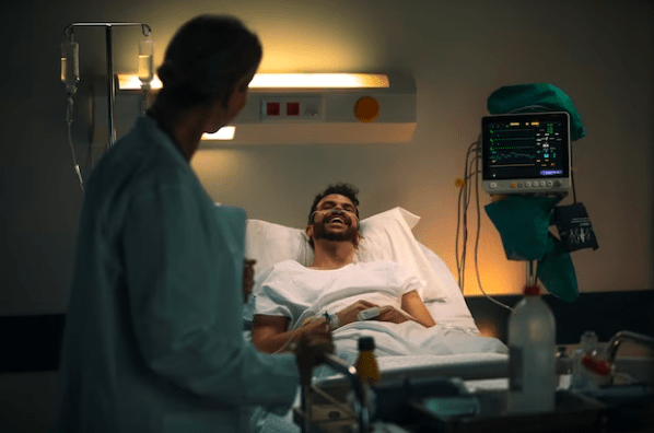 Μετά από μισή δεκαετία σε κώμα, ο άνδρας ξυπνάει για να ακούσει τον γιατρό να λέει: "Λυπάμαι""