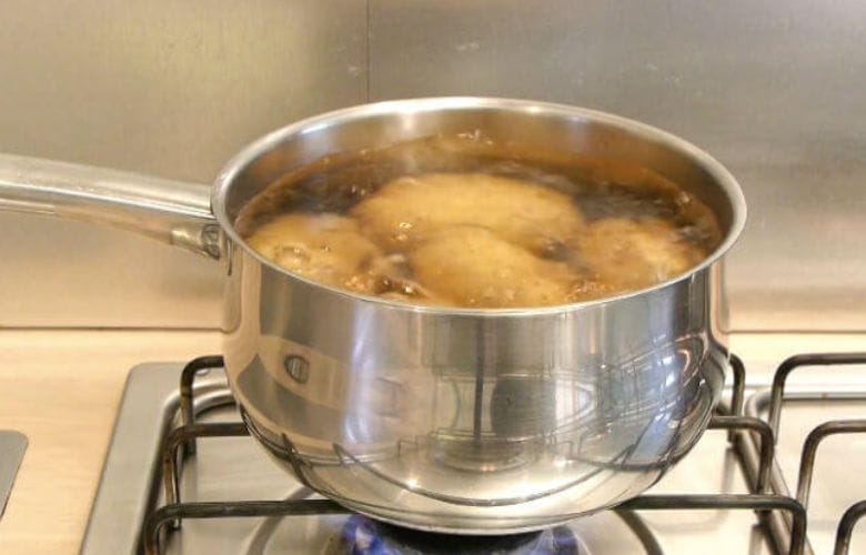 Génial : avec ce tour, vos pommes de terre seront cuites deux fois plus vite.