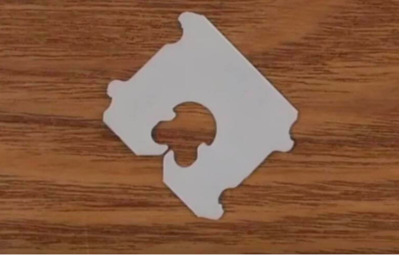 Vous ne jetterez plus jamais vos clips de fermeture pour sachet lorsque vous saurez ce que vous pouvez en faire !