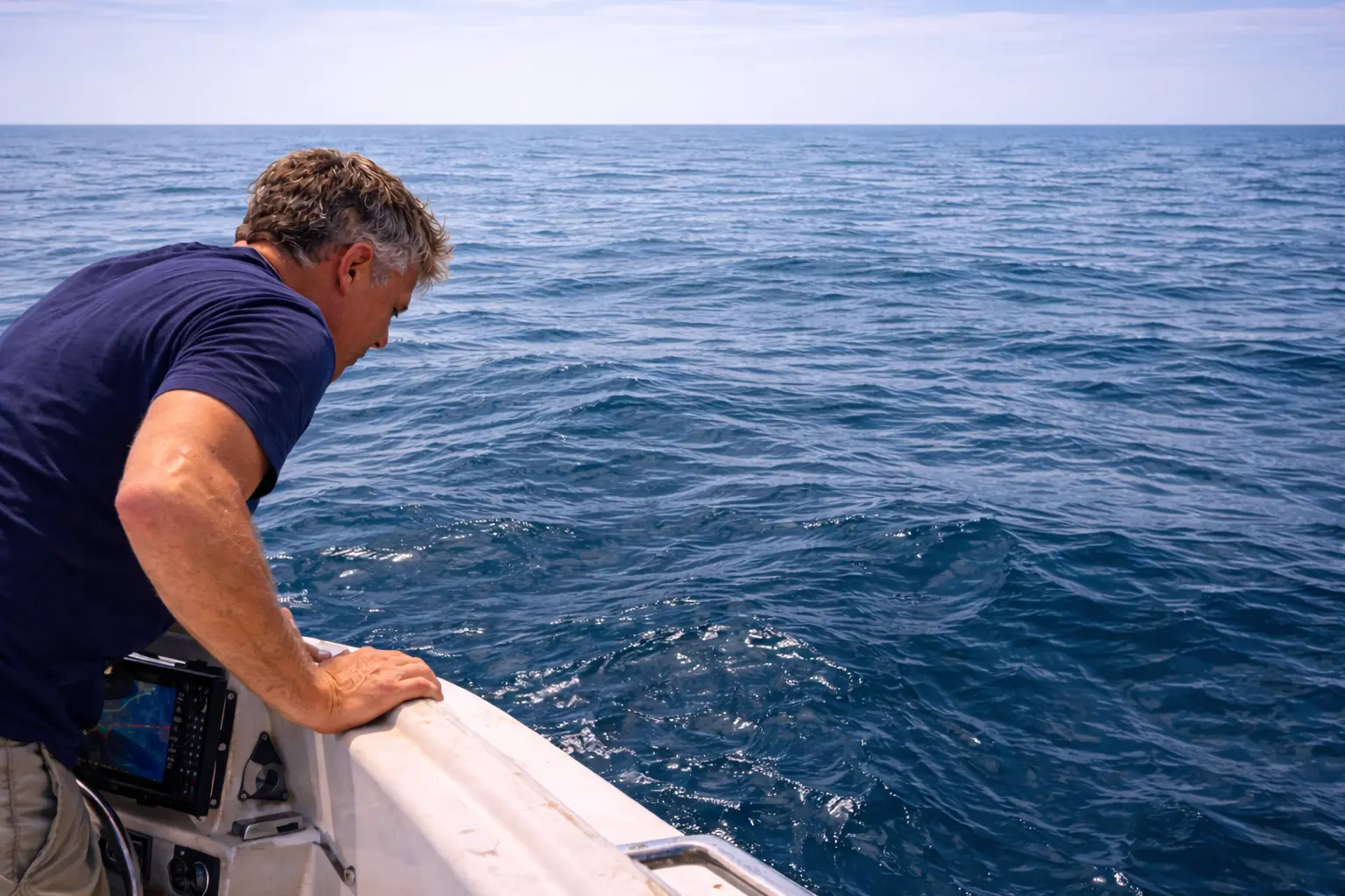A Boat Almost Hit Them in the Middle of the Ocean — What They Found On Board Made Them Act Immediately