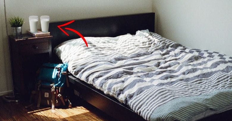 THIS is what happens to your body when you drink two glasses of milk before bed!
