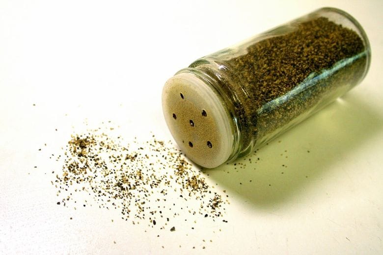 This is why you shouldn't add extra pepper to your food in a restaurant