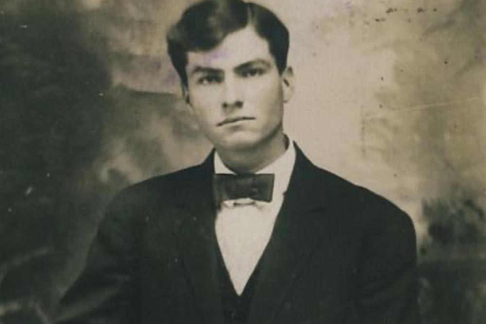 This Is What The Perfect Male Body Looked Like 100 Years Ago (And Every Decade After)