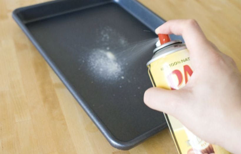 Think defrosting your freezer is difficult? It's not! It's super easy with THIS handy trick!