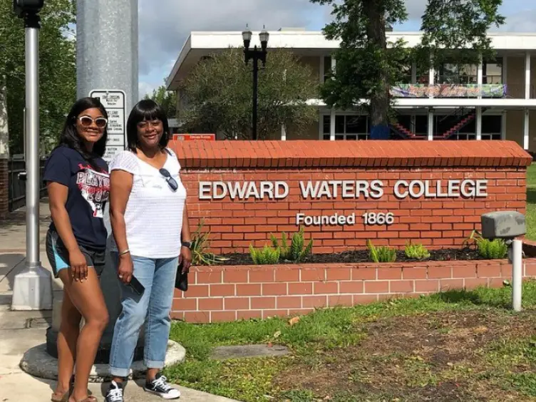 Don't Fall for the Hype! Here Are the 33 Colleges in America You Need to Think Twice About