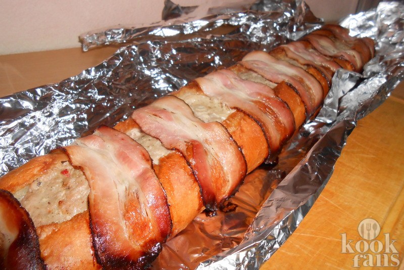 This stuffed baguette is super delicious! A true treat for the entire family!