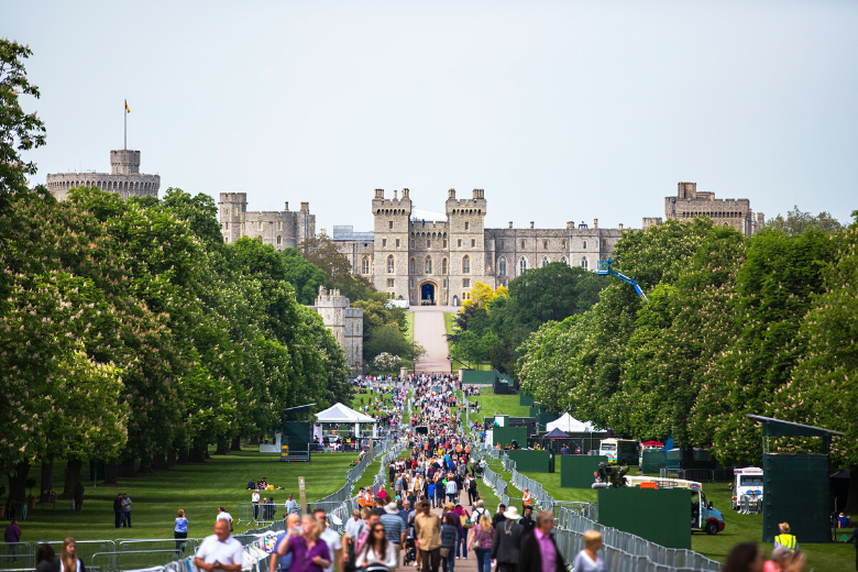 These items (or people) weren't welcome at British royal weddings