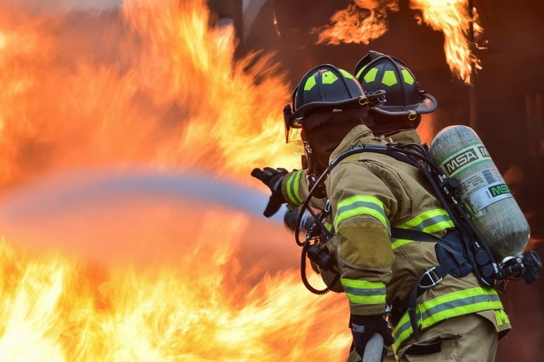 Fire brigade warns: this habit can save your life in case of a fire