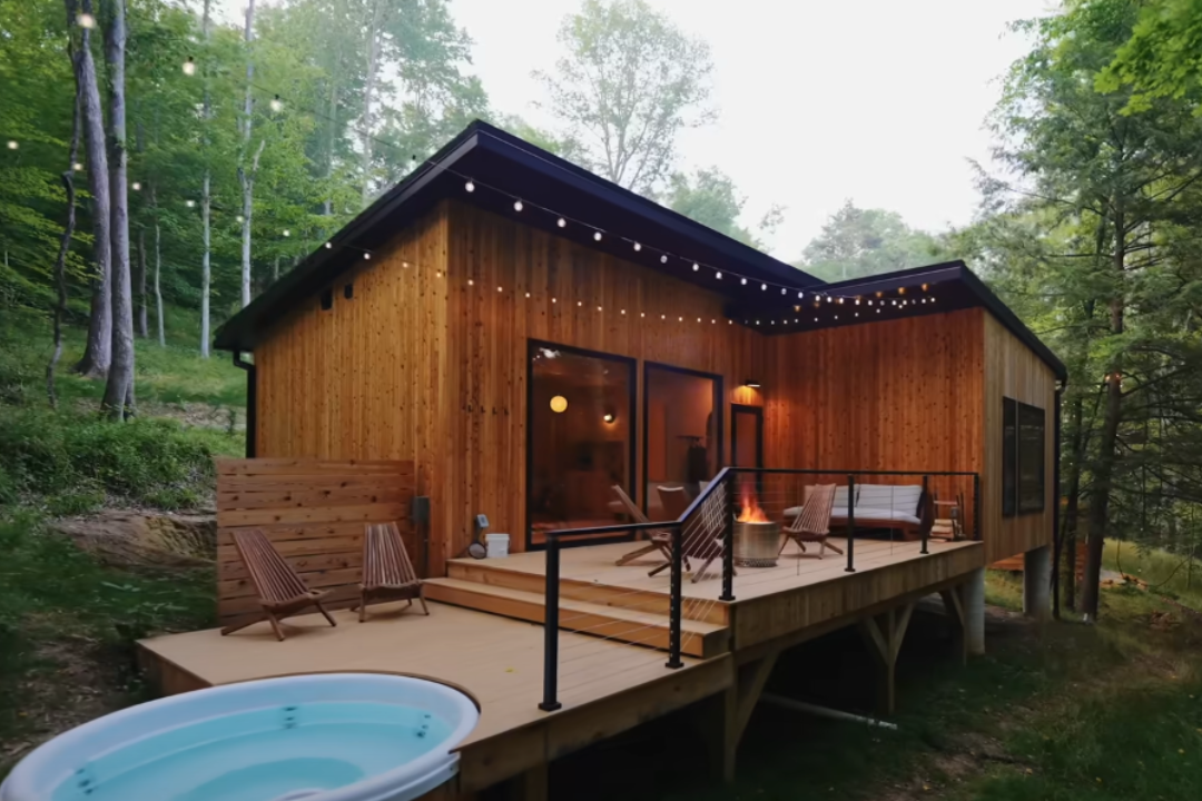 These Airbnb Homes Are Not What They Seem – Take a Look Inside and Be Amazed!