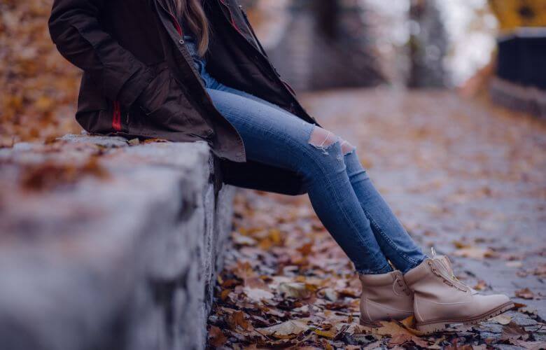 Recognise deep vein thrombosis in your leg on time by these 5 symptoms