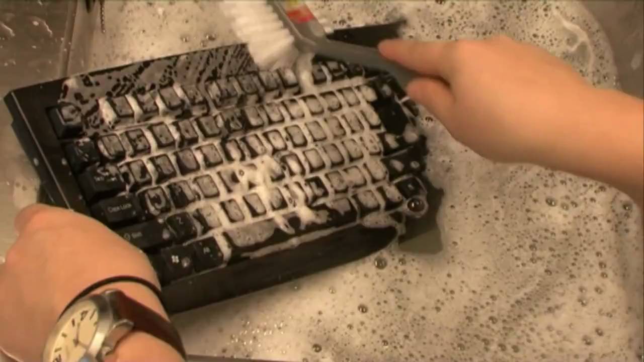 Cleaning your keyboard is easy with this ingenious trick