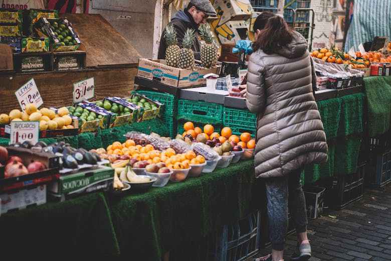 These are the 7 worst habits to have in the supermarket