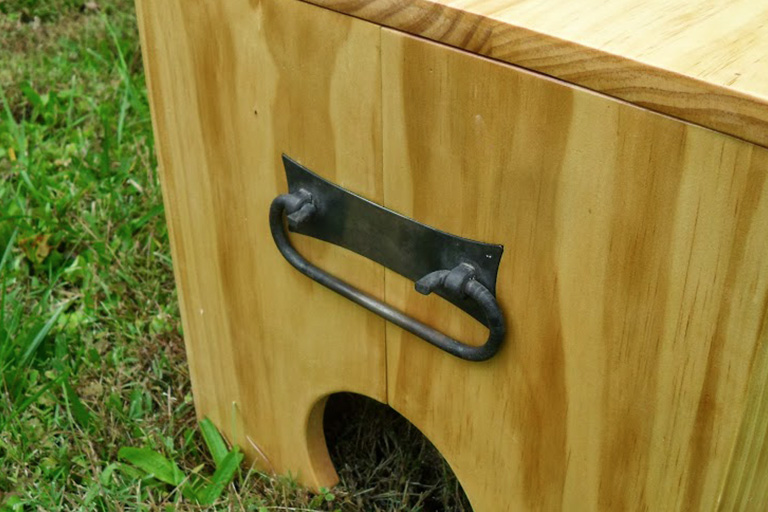 Check out this wooden box! Let's see what's inside... WOAH! I did not expect that