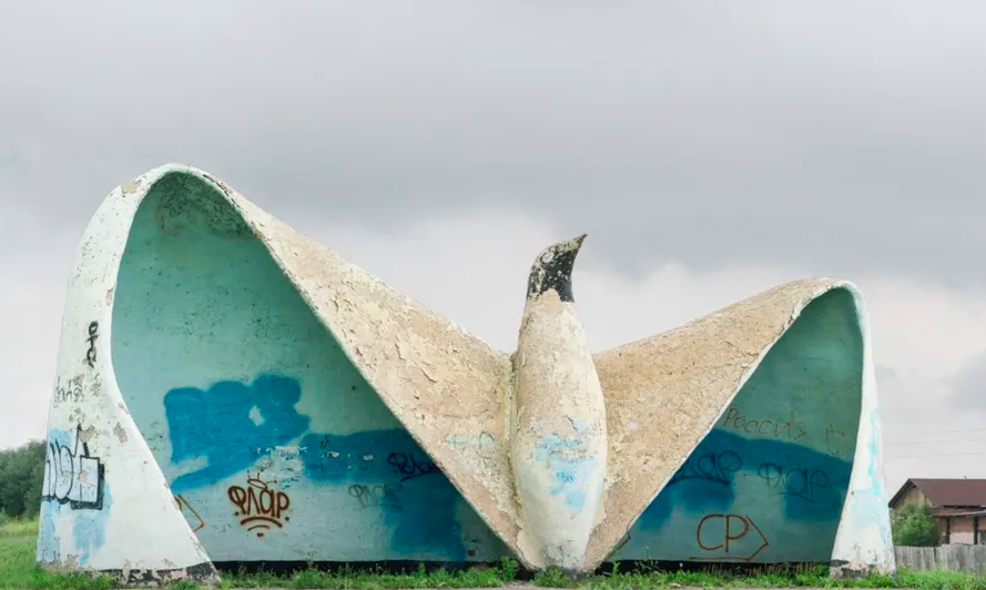 Check out these bus shelters in Russia, they’ll keep surprising you!