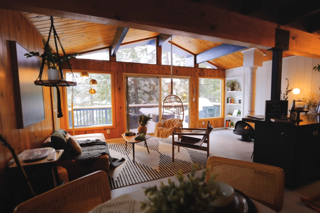 These Airbnb Homes Are Not What They Seem – Take a Look Inside and Be Amazed!