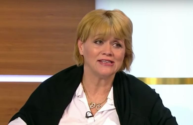 Samantha Markle apologises to half-sister Meghan on British TV