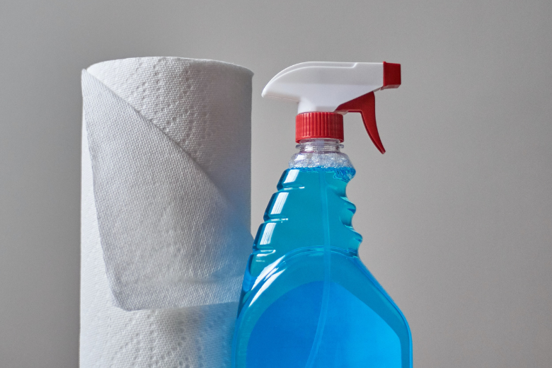 Handy: a helpful cleaning checklist for a spotless home