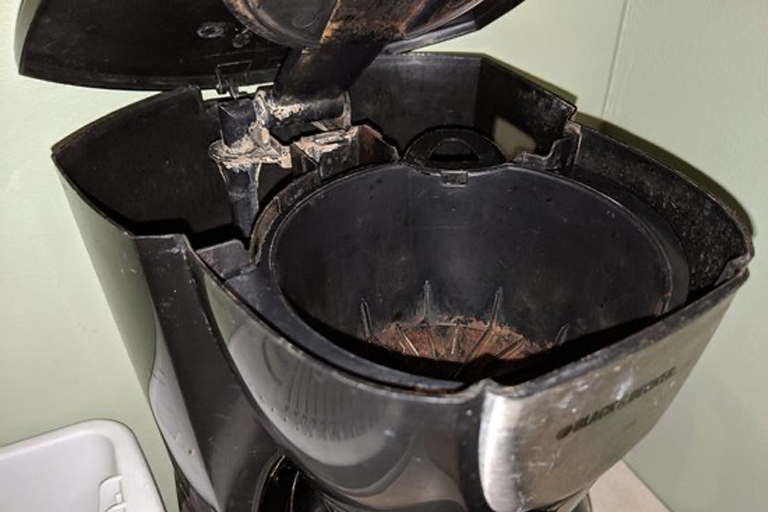 Research Shows: These Bacteria Are Found In Coffee Machines That Are Not Cleaned Properly