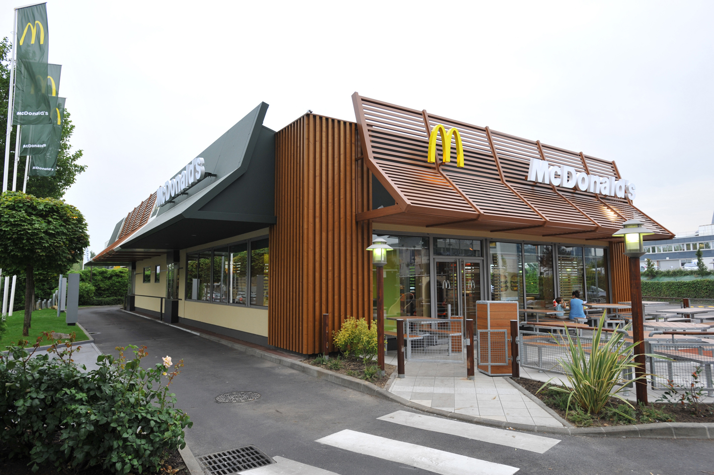 We bet you never noticed THIS at McDonald's! You'll always pay attention to it from now on!