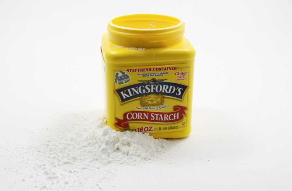 Cornstarch is a true miracle product! Did you know you can use it for all these things?