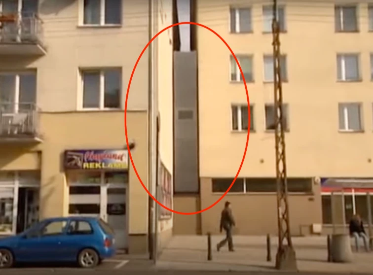 The Narrowest House In The World Is Just 4 Feet Wide – But Wait Until You See Inside!