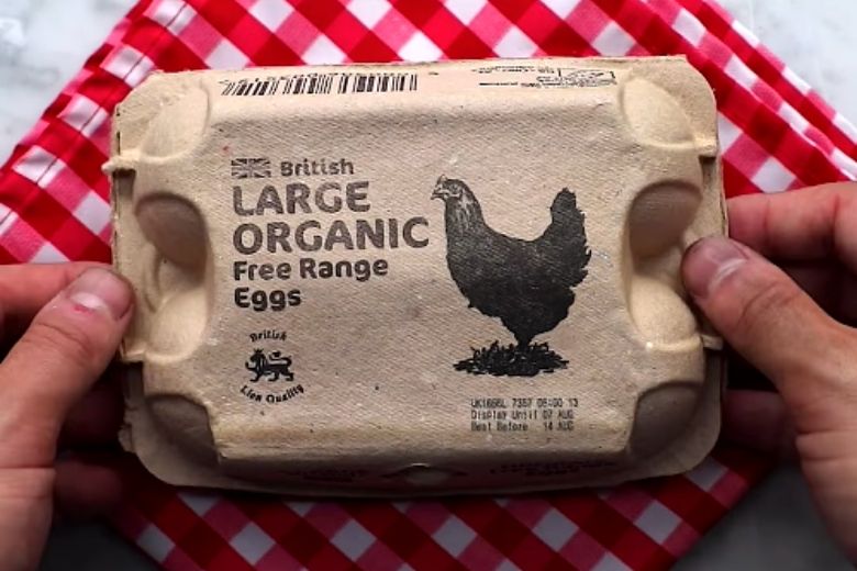 No firelighters at home for the barbecue? Use an egg carton!