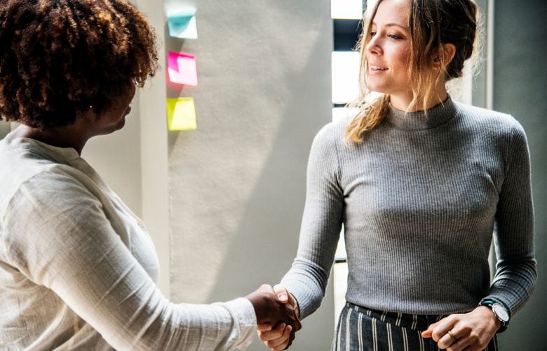Do these simple things and people will like you within 4 seconds