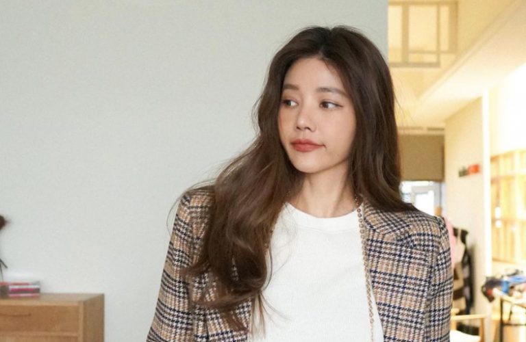 95% of people fail to guess this Taiwanese model's age