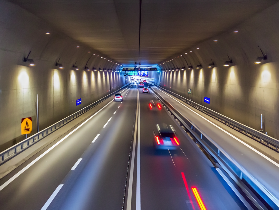 Motorcyclist Overtakes 47 Vehicles in a Swiss Tunnel – and Pays the Price for Life