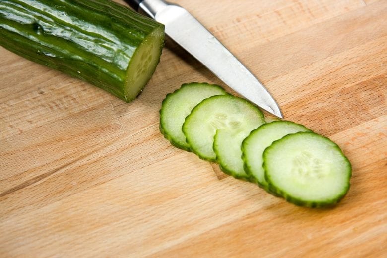 These are 6 reasons why you should eat cucumber every single day!