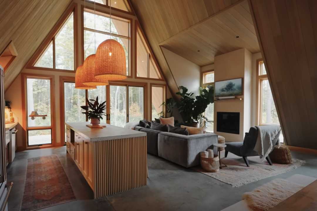 These Airbnb Homes Are Not What They Seem – Take a Look Inside and Be Amazed!