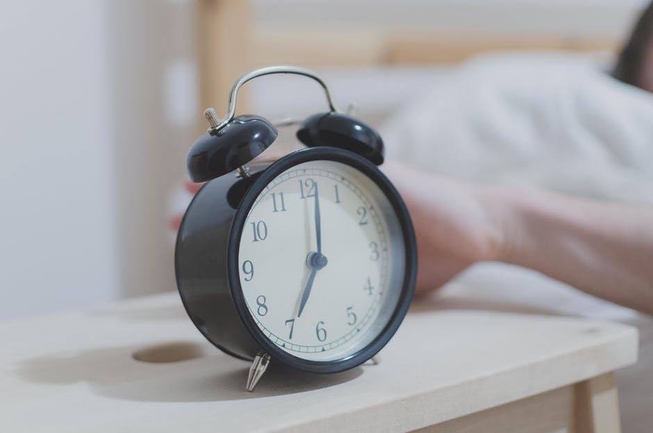Oops: you should actually never do THESE things when you've just woken up