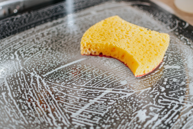 The 4 signs that it is time to replace your sponge