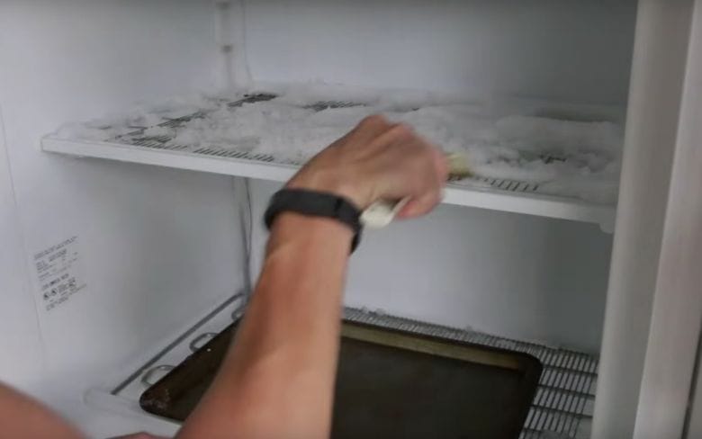 Think defrosting your freezer is difficult? It's not! It's super easy with THIS handy trick!