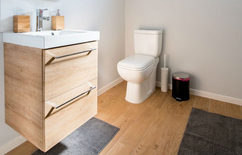 How many times a day should you pee?
