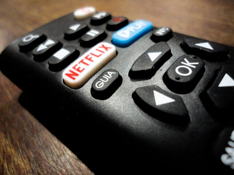 Genius: with these 'secret' Netflix codes you can watch WAY more films and series!