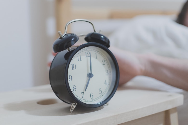 This Is What Snoozing Does To Your Health And How To Stop It