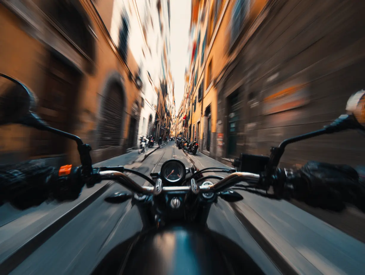 Spectacularly Foolish Rider Without a License Rides Recklessly  — Then Makes Everything Worse When He Sees the Police