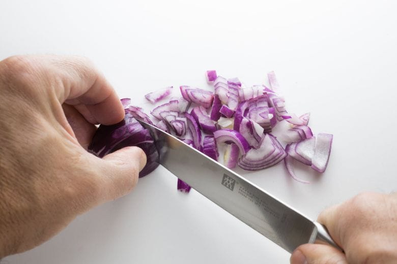 With this trick onions will (almost) never go bad