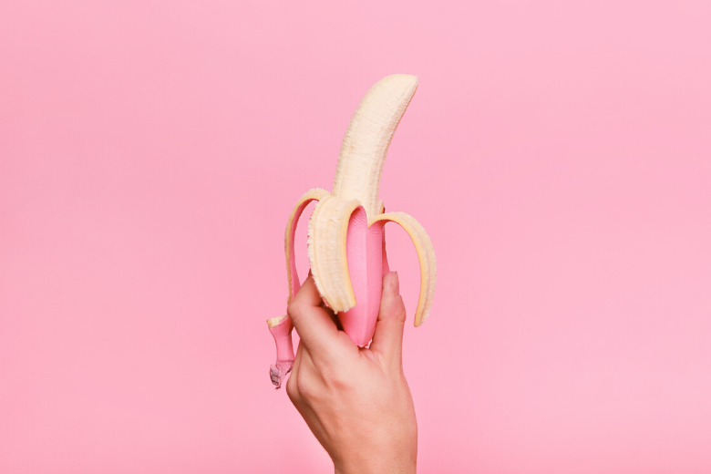 Find out: this is the right way to eat a banana