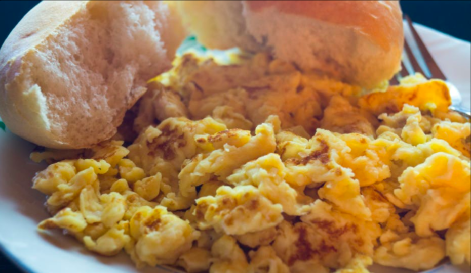 You've never made your eggs like this! The perfect breakfast for Christmas morning!