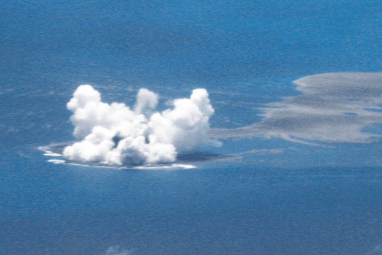 This was supposed to be an empty stretch of ocean… But then how do you explain THIS? 