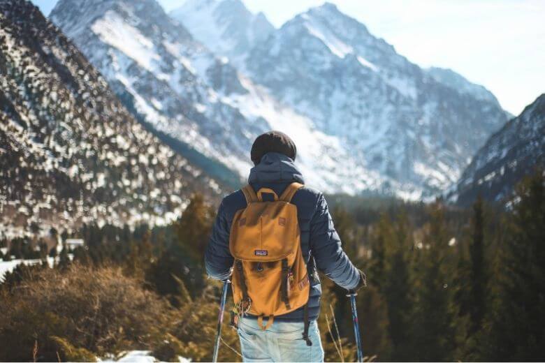 Boyfriend: 'I left my girlfriend behind on top of a mountain'