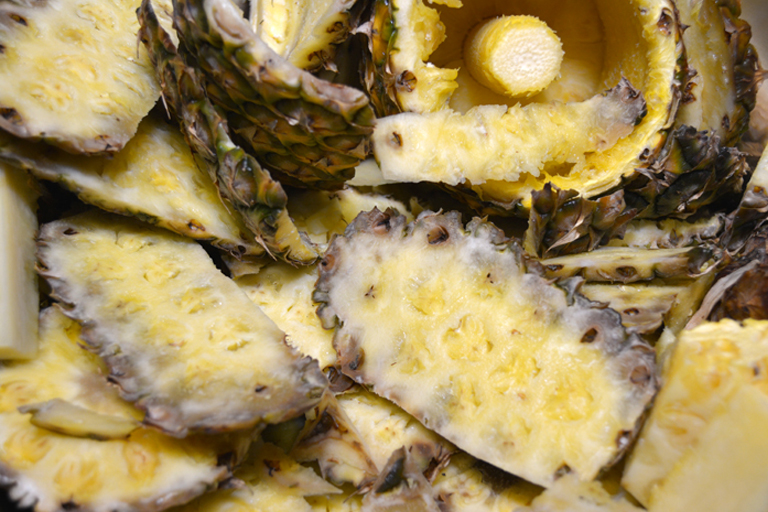 Why Health Freaks Never Throw Away Pineapple Peels (And Why You Shouldn't Either!)