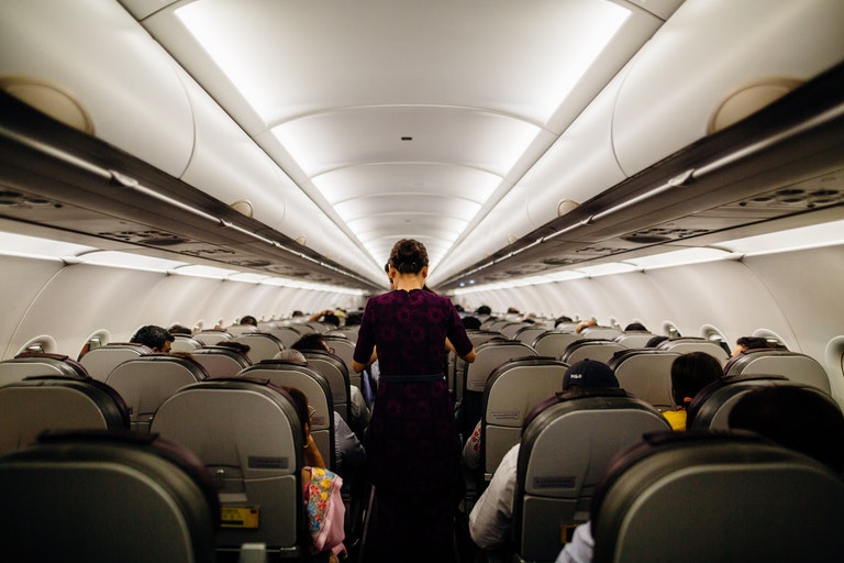 Elderly woman (89) is rejected from business class, but then they find out who she really is