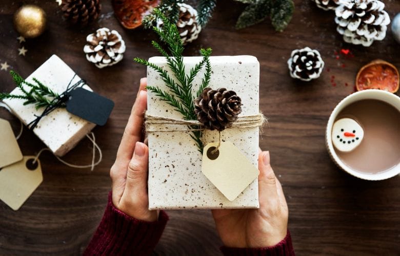 3 tips to save money during December