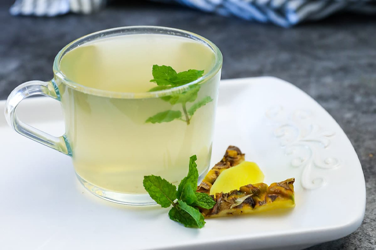 Why Health Freaks Never Throw Away Pineapple Peels (And Why You Shouldn't Either!)
