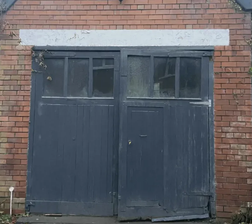 This Woman Transformed a Garage Into a Cozy Home