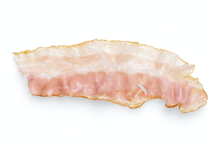 Explained: can you eat bacon raw?