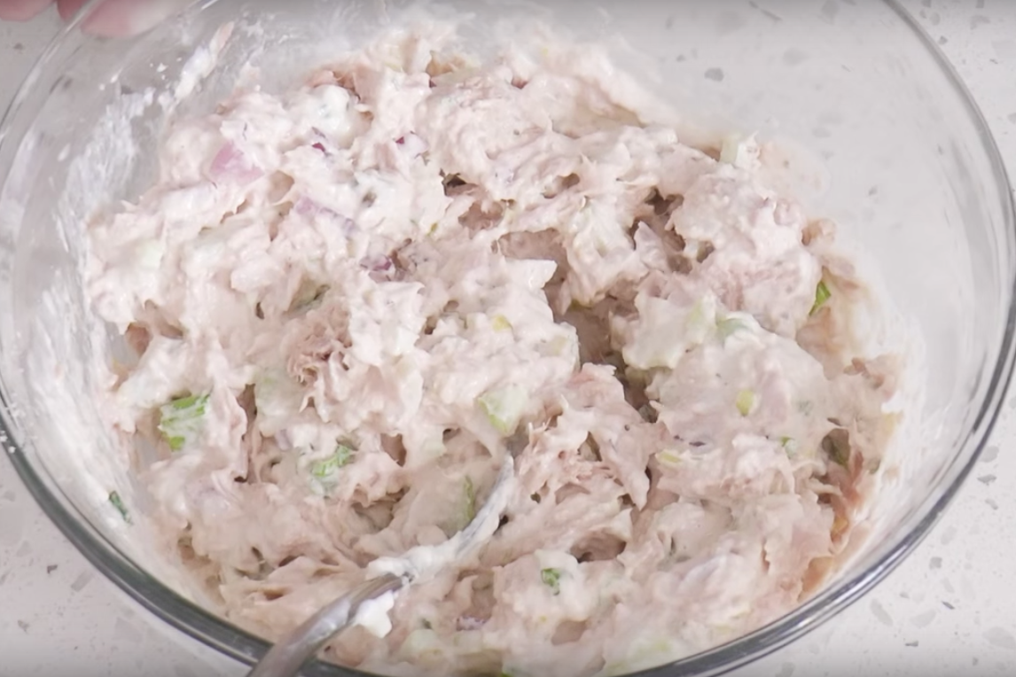 So machst du leckeren und einfachen Thunfischsalat